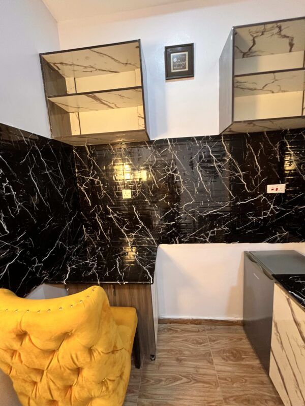 Barsnworth Apartment - Image 7