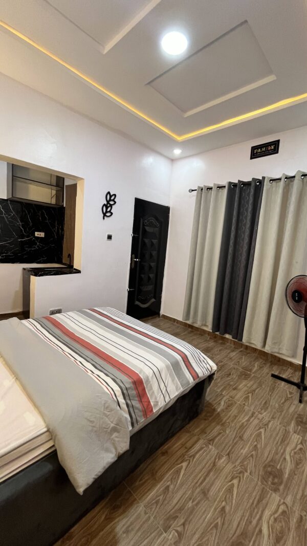 Barsnworth Apartment - Image 13
