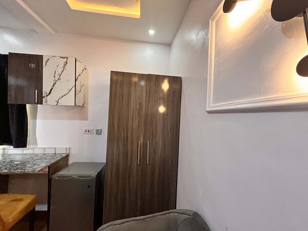 Meadowbrook Apartment - Image 12