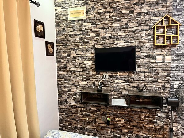 Meadowbrook Apartment - Image 4
