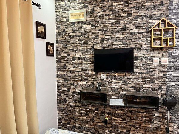 Meadowbrook Apartment - Image 5